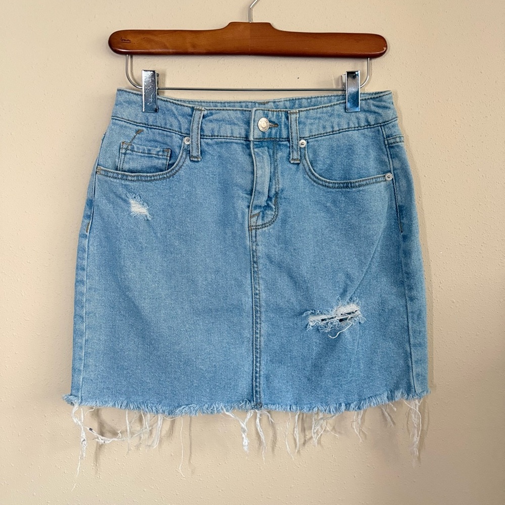 Light Wash Distressed Denim Mini Skirt Size 4 27